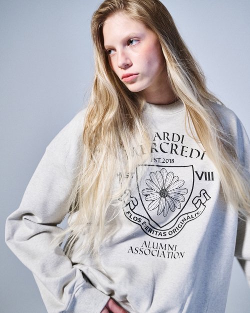 ★Mardi Mercredi★ Sweatshirt Alumni Emblem (4 Colors)