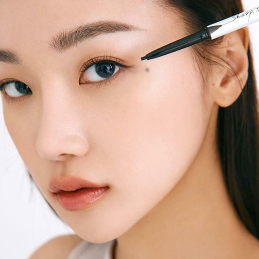 ★Clio★ Sharp, So Simple Waterproof Pencil Liner